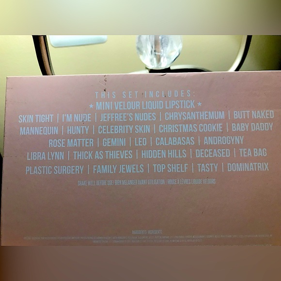 COPY - Jeffree Star : NUDE LIQUID LIPSTICK VAULT, new in vault box - Picture 3 of 6